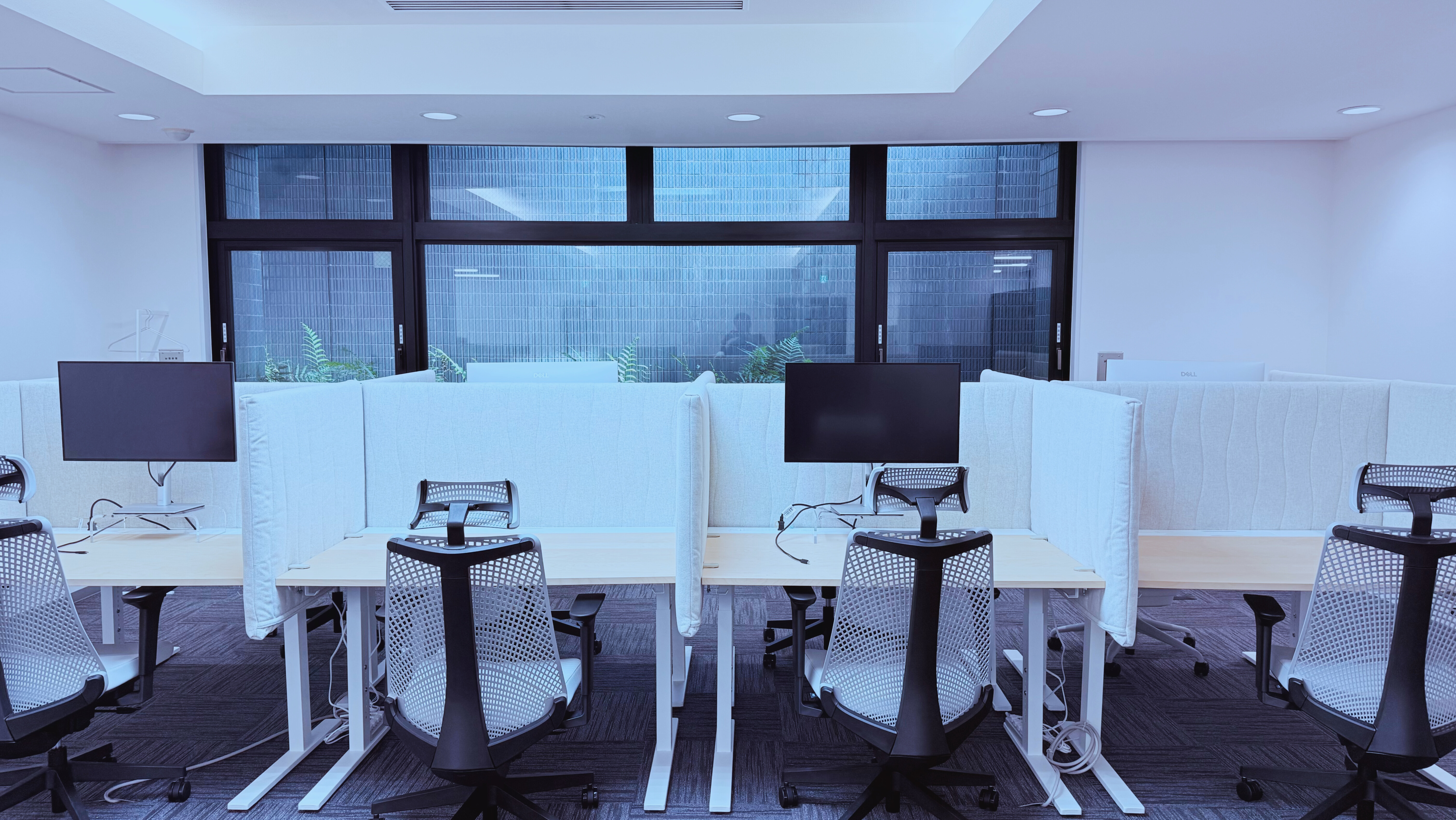 プラチナ会計士Villageのワークスペース（エントランス）