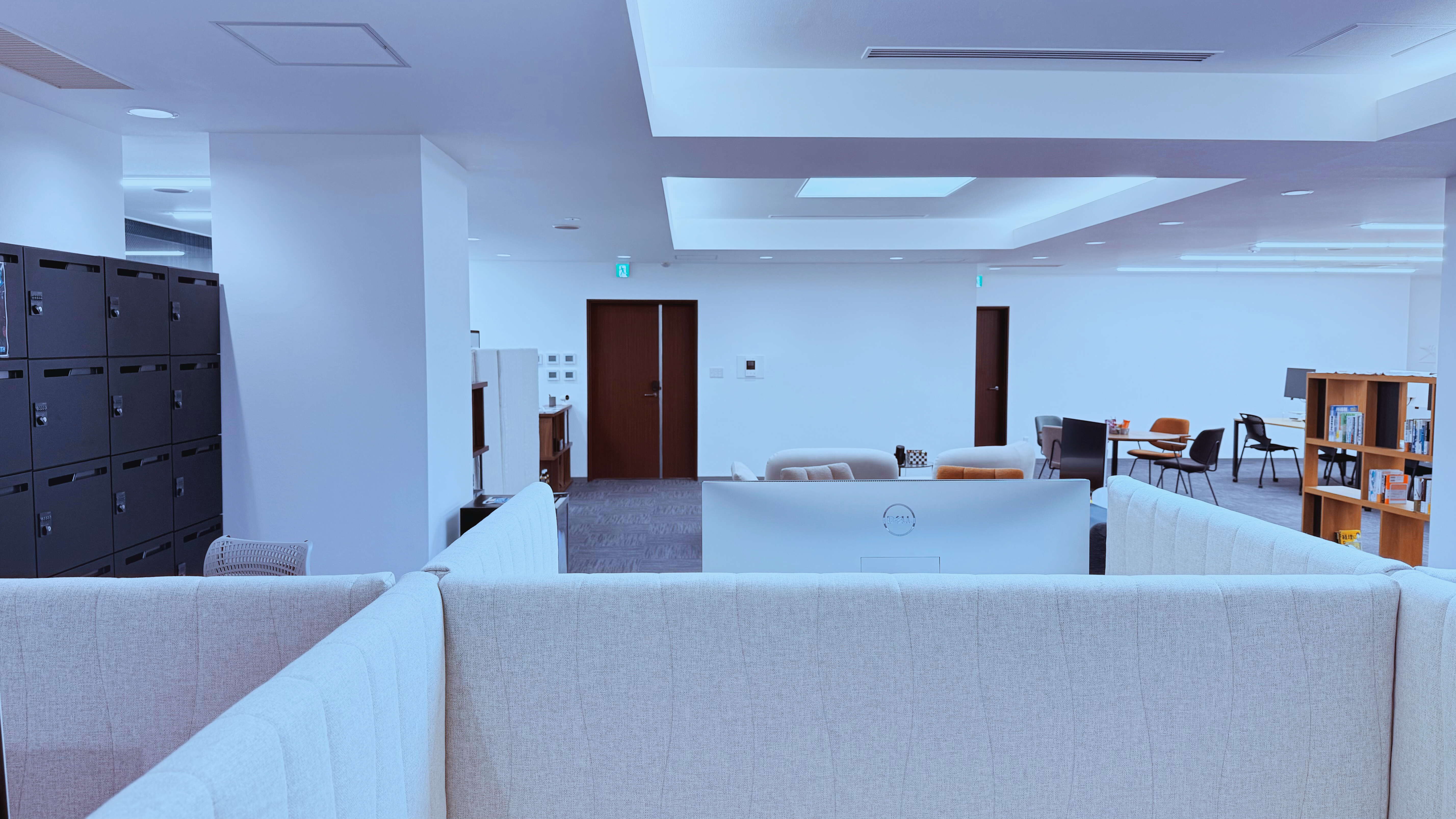 プラチナ会計士Villageのワークスペース（エントランス）